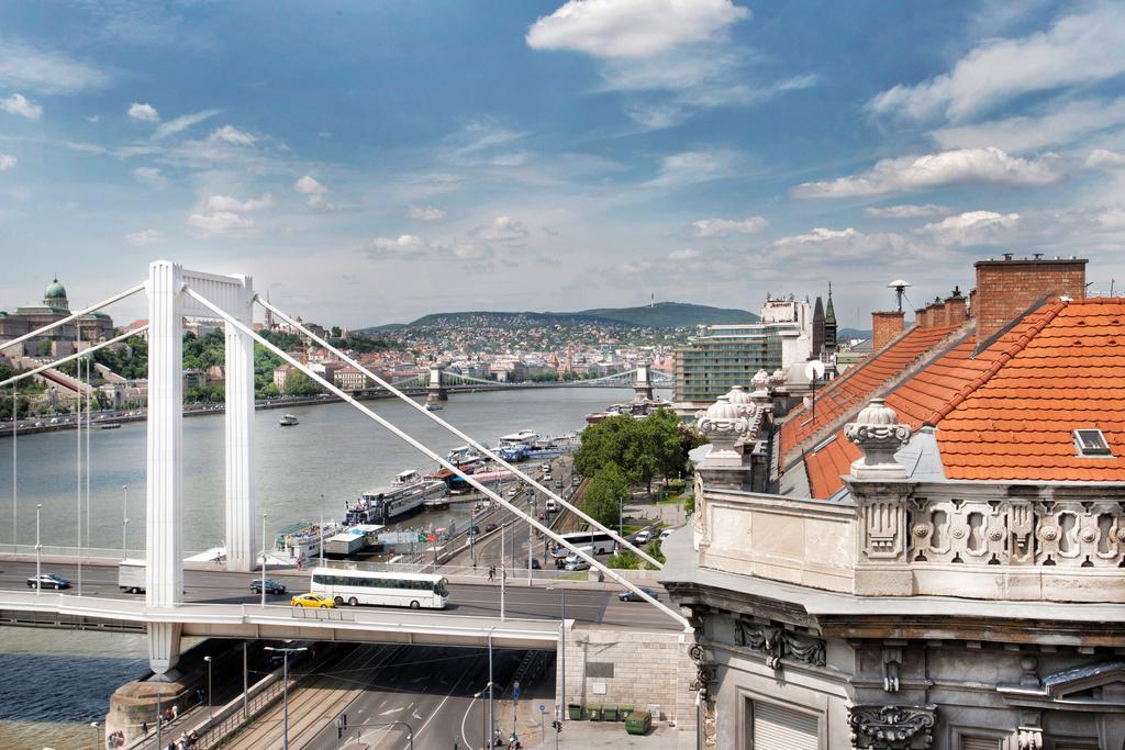 Riverside Flat With King Castle View Budapest Eksteriør billede