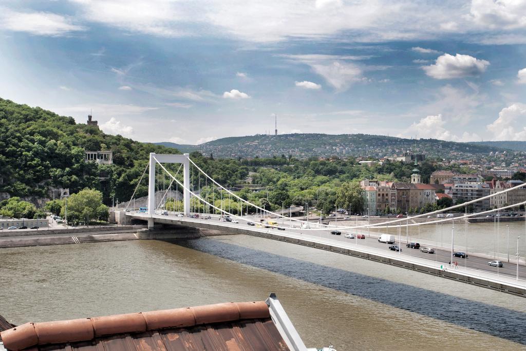 Riverside Flat With King Castle View Budapest Eksteriør billede